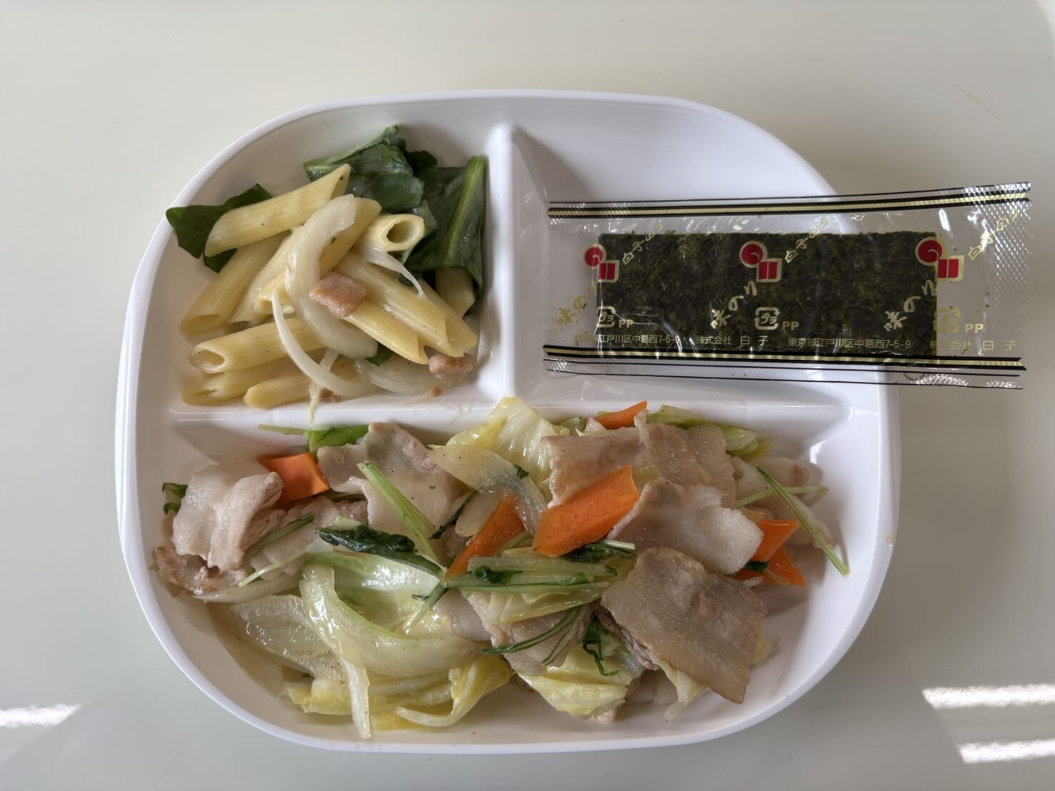【親和の学生寮】今日の朝ごはん☆肉野菜炒め