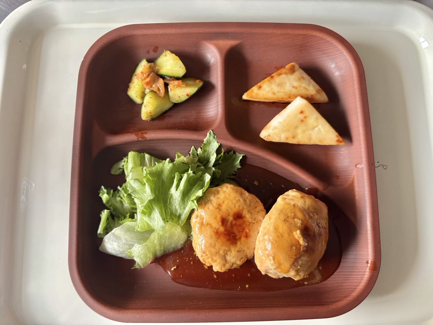 【親和の学生寮】今日の晩ごはん☆えのき鶏つくね