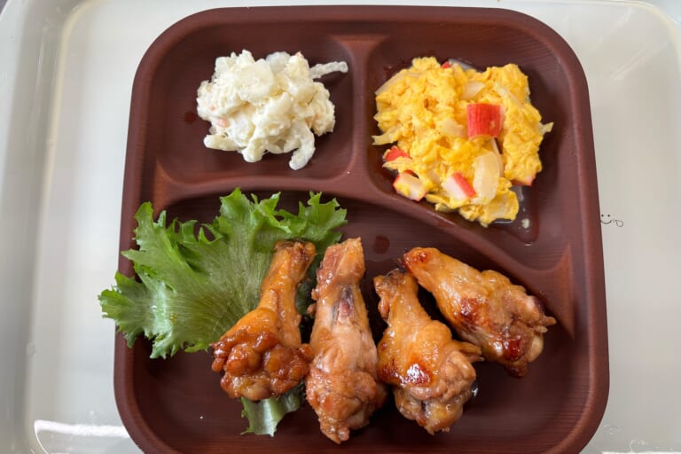 【親和の学生寮】今日の晩ごはん☆手羽元のさっぱり煮