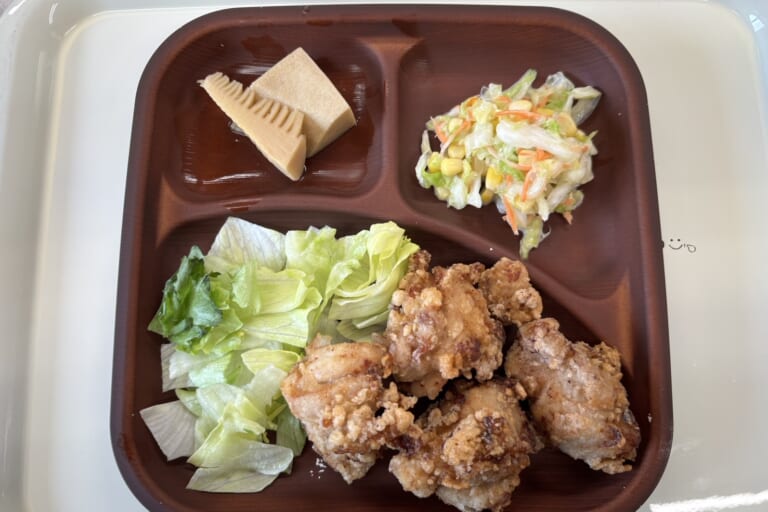 【親和の学生寮】今日の晩ごはん☆からあげ