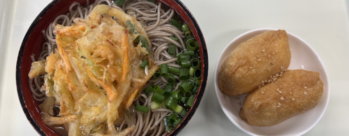 【親和の学生寮】今日の晩ごはん☆かき揚げそば