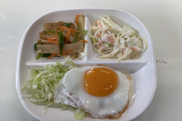 【親和の学生寮】今日の朝ごはん☆目玉焼き