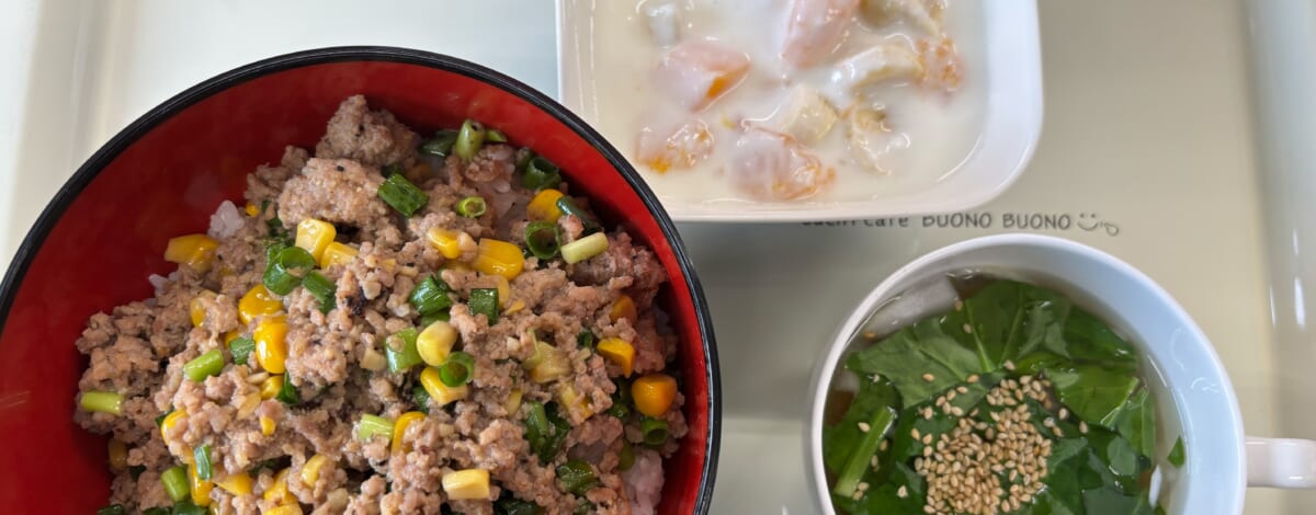 【親和の学生寮】今日の晩ごはん☆ペッパーライス風丼
