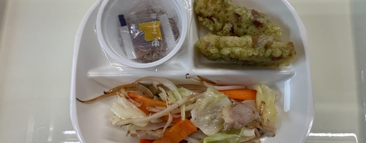 【親和の学生寮】今日の朝ごはん☆肉野菜炒め