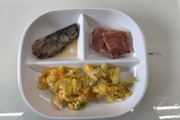 【親和の学生寮】今日の朝ごはん☆キャベツのたまご炒め