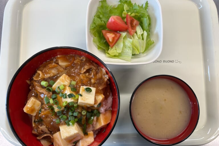 【親和の学生寮】今日の晩ごはん☆マーボー丼