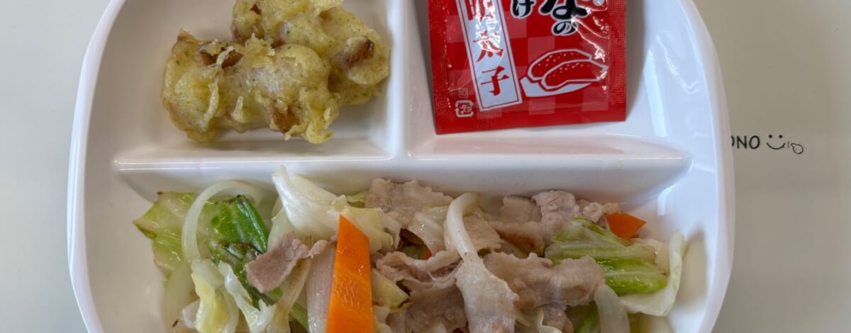 【親和の学生寮】今日の朝ごはん☆肉野菜炒め