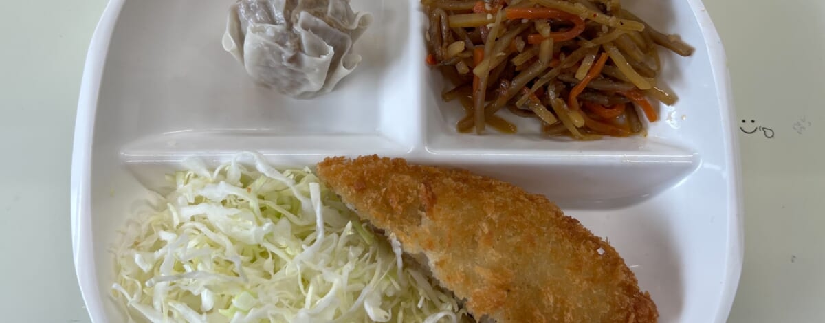 【親和の学生寮】今日の朝ごはん☆白身フライ