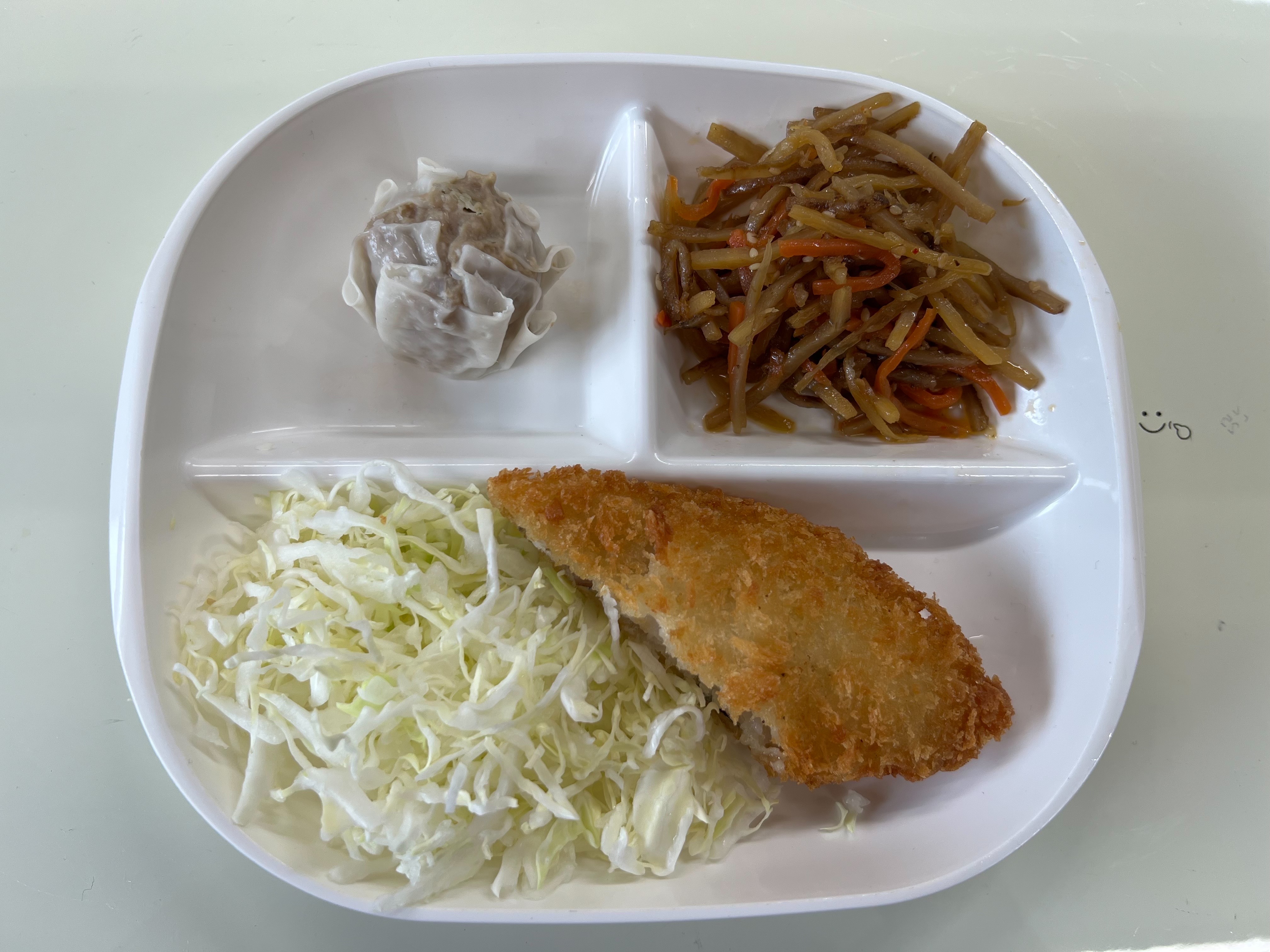 【親和の学生寮】今日の朝ごはん☆白身フライ