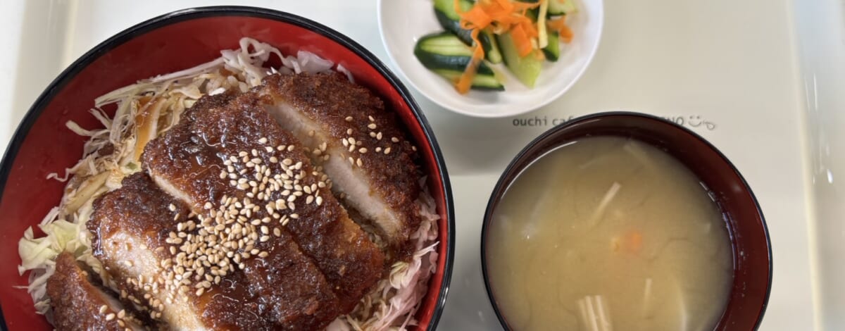 【親和の学生寮】今日の晩ごはん☆ソースかつ丼