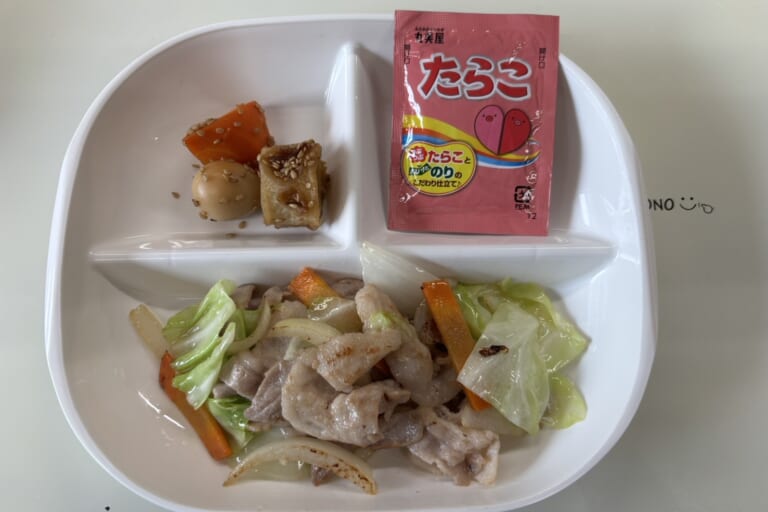 【親和の学生寮】今日の朝ごはん☆肉野菜炒め
