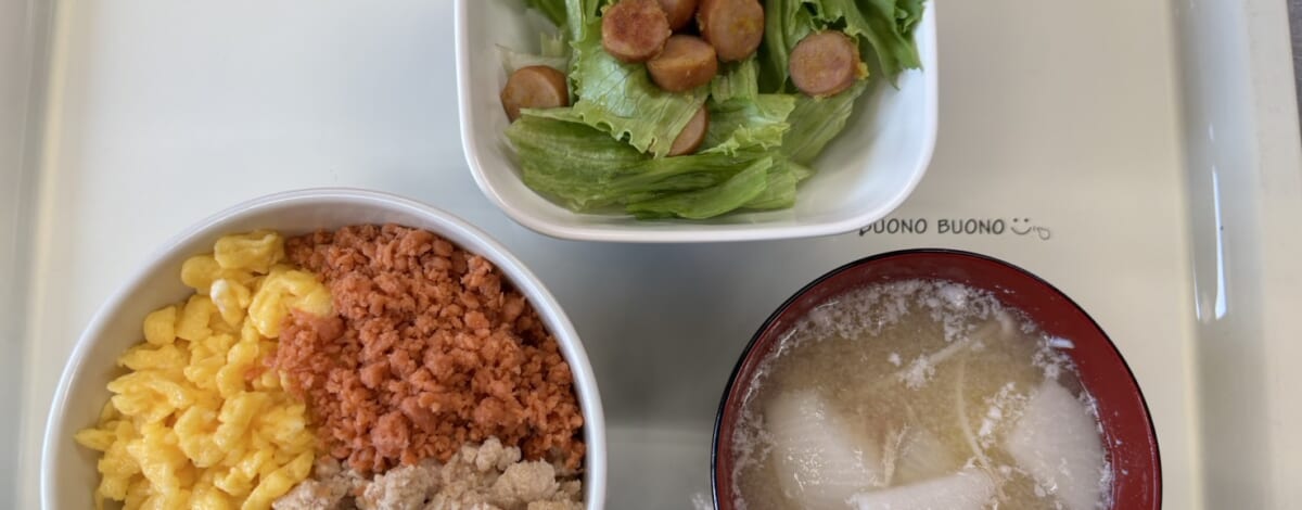 【親和の学生寮】今日の朝ごはん☆三色ごはん