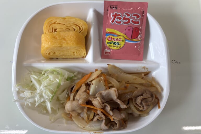 【親和の学生寮】今日の朝ごはん☆焼肉と玉子焼き