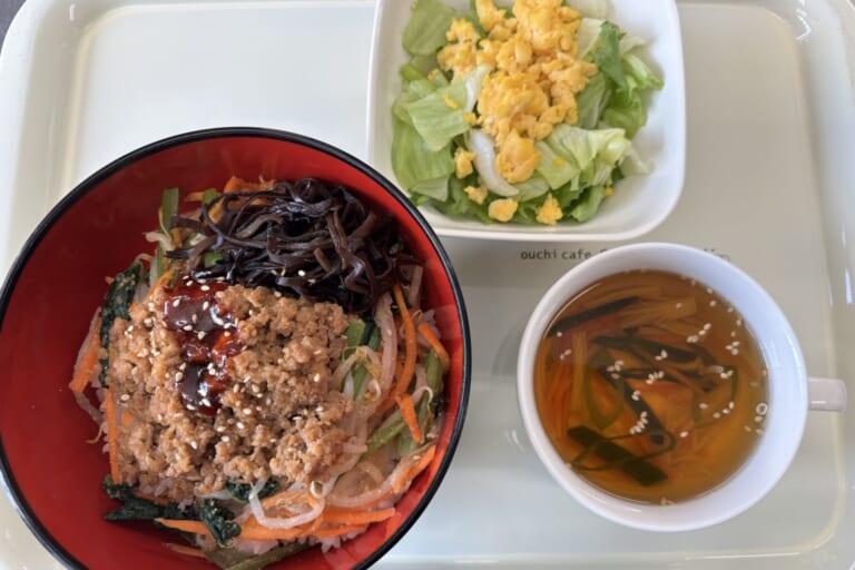 【親和の学生寮】今日の晩ごはん☆ビビンバ丼