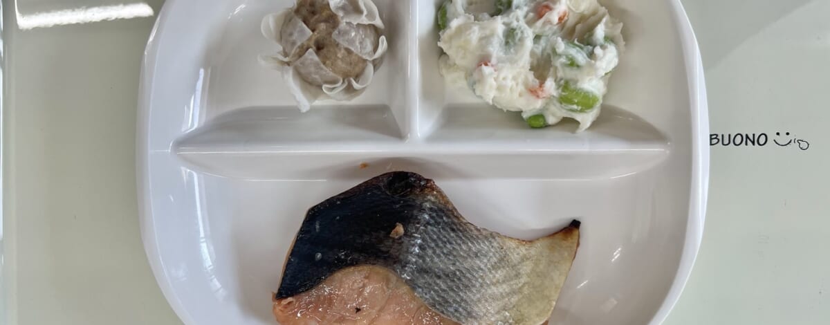 【親和の学生寮】今日の朝ごはん☆サケ西京焼き