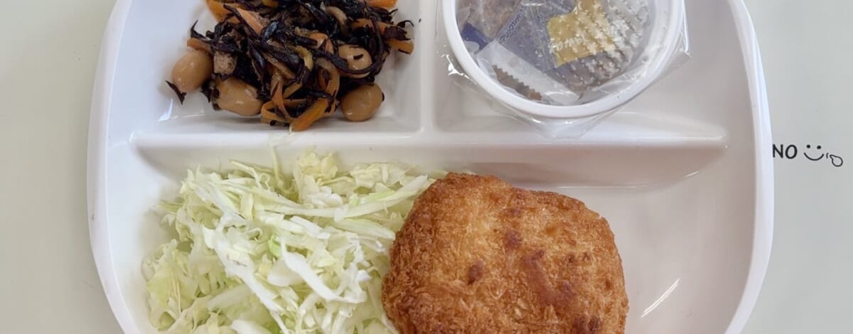 【親和の学生寮】今日の朝ごはん☆エビカツ