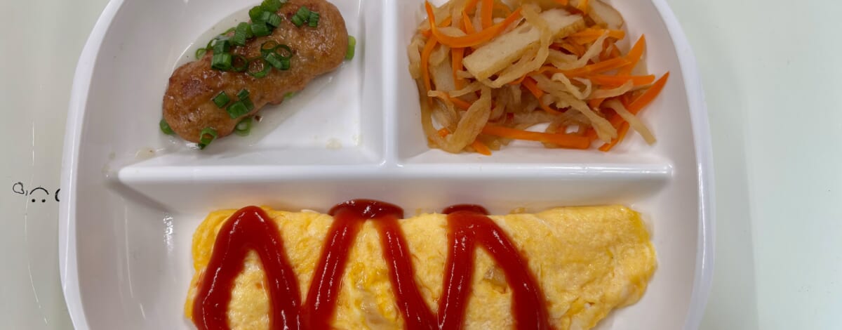 【親和の学生寮】今日の朝ごはん☆チーズオムレツ
