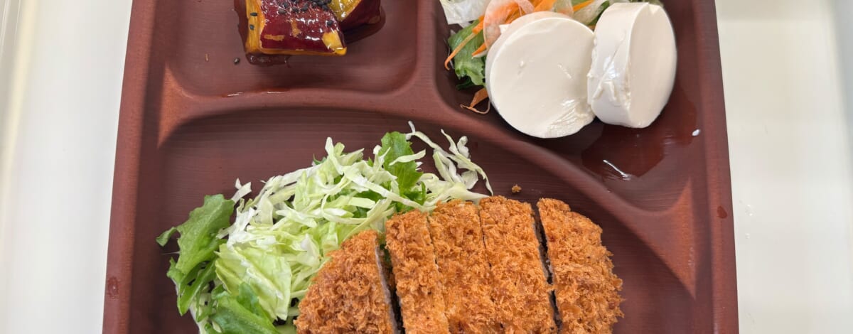 【親和の学生寮】今日の晩ごはん☆とんかつ
