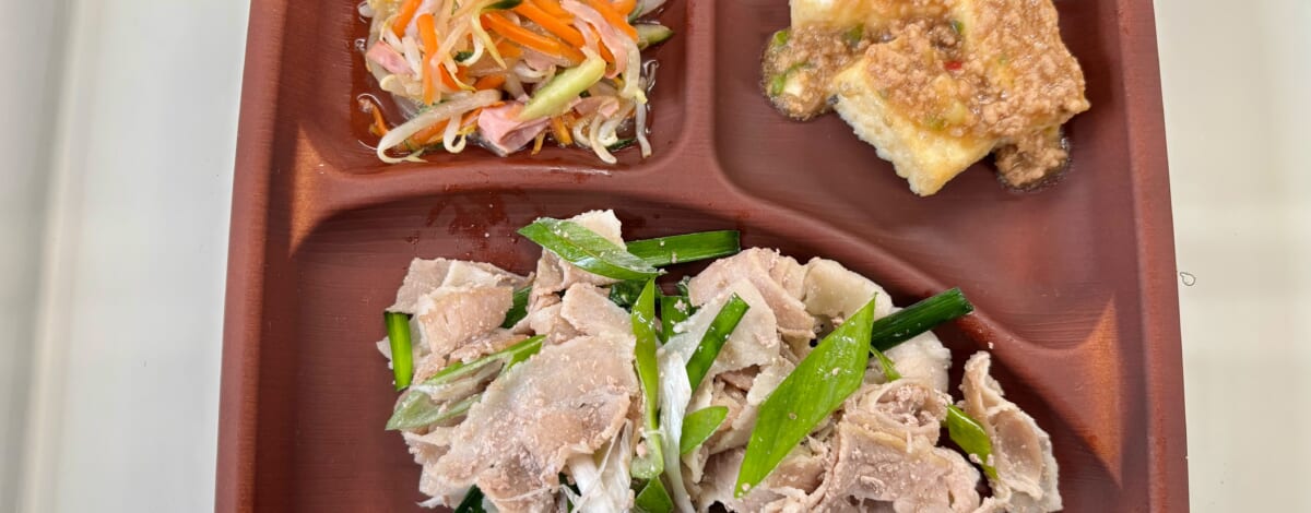 【親和の学生寮】今日の晩ごはん☆豚肉のネギ塩炒め