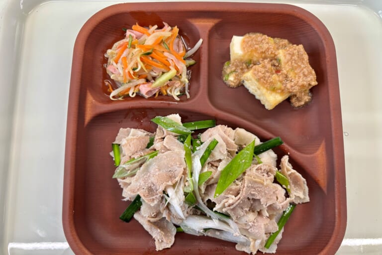 【親和の学生寮】今日の晩ごはん☆豚肉のネギ塩炒め
