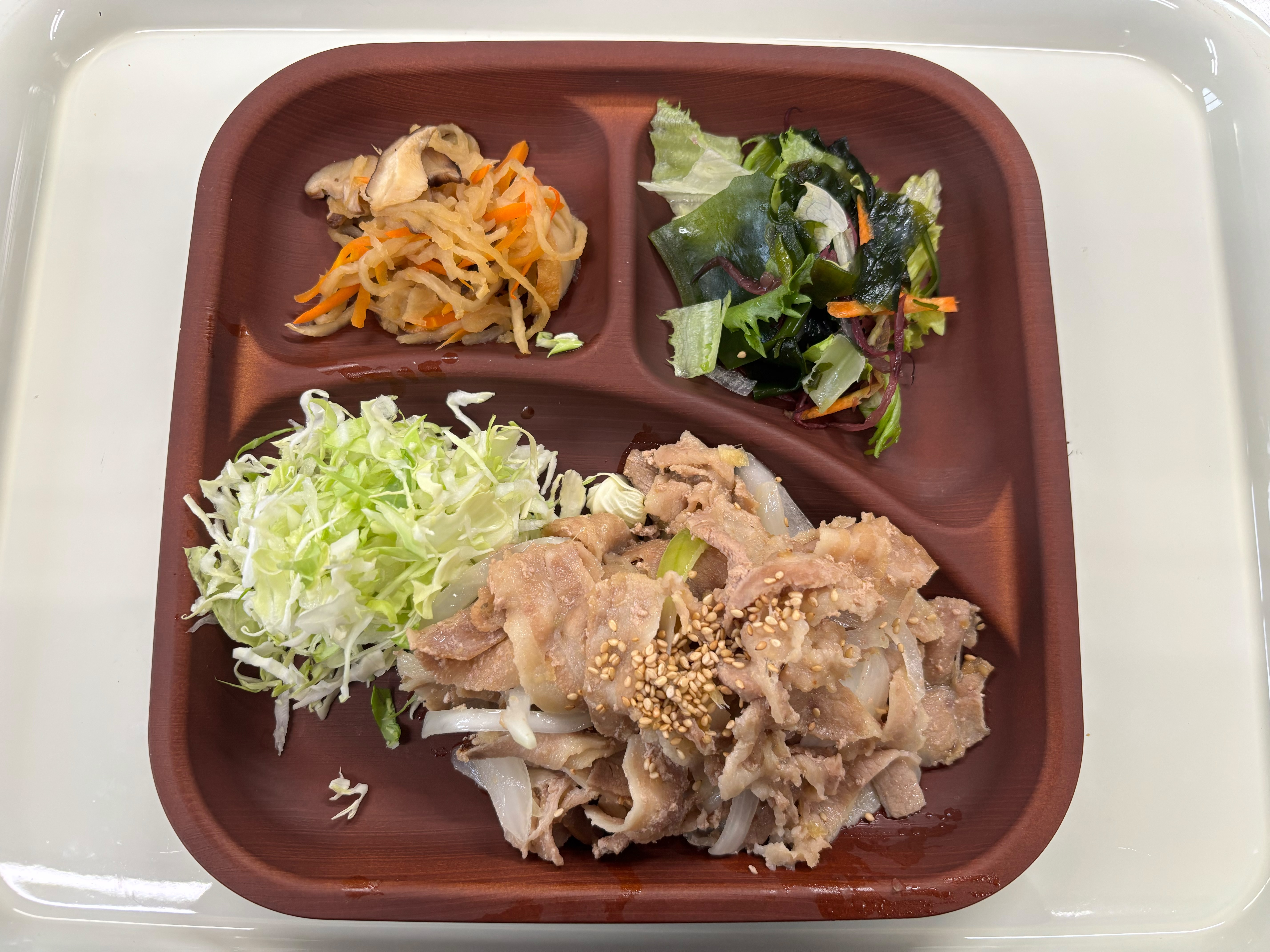 【親和の学生寮】今日の晩ごはん☆豚の生姜焼き