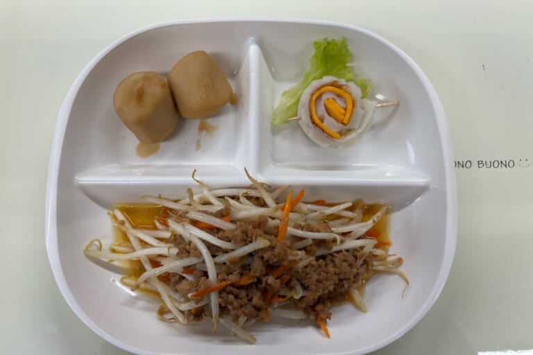 【親和の学生寮】今日の朝ごはん☆豚もやし炒め