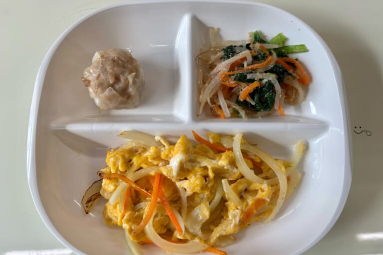 【親和の学生寮】今日の朝ごはん☆玉ねぎたまご炒め