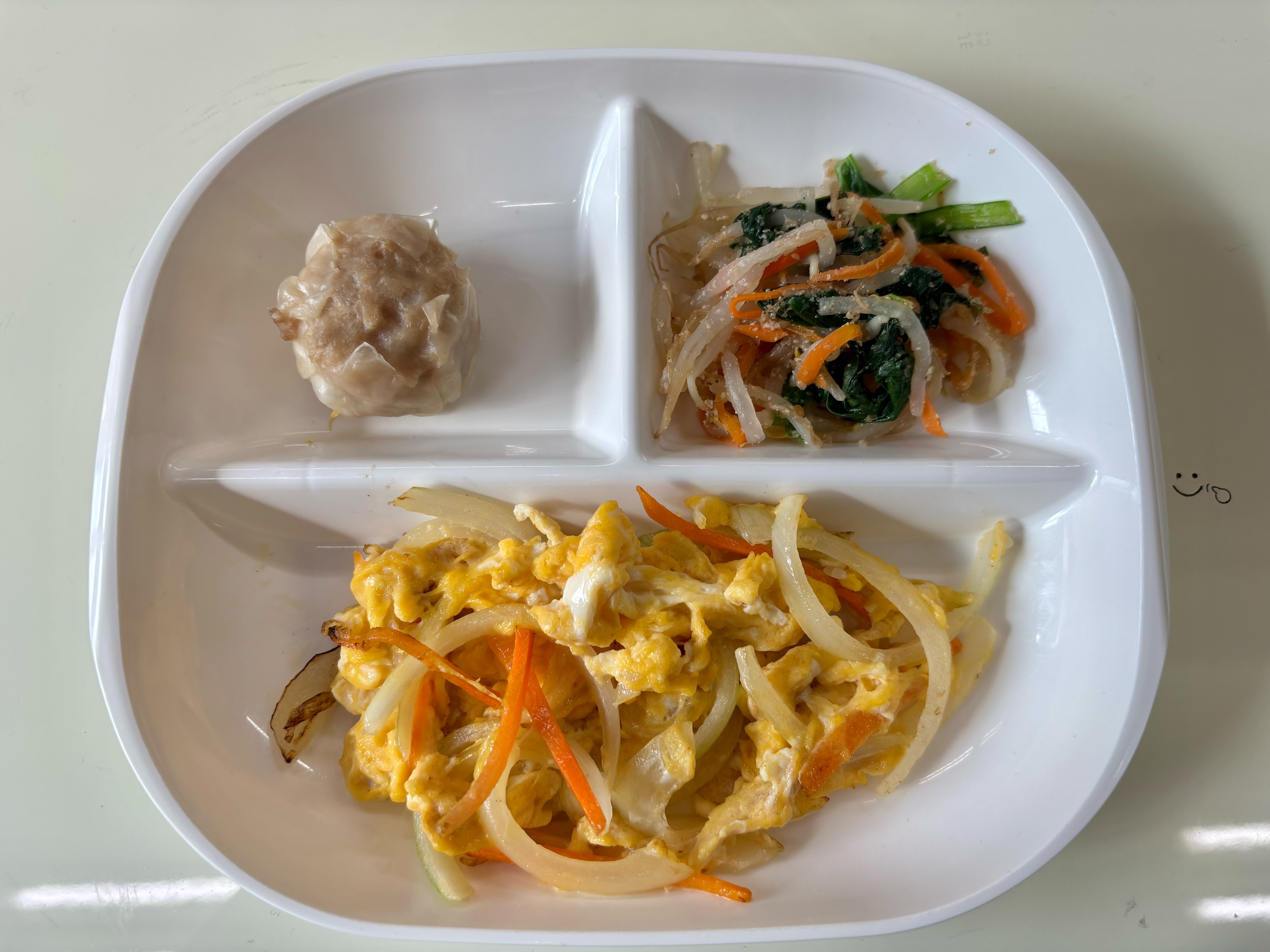 【親和の学生寮】今日の朝ごはん☆玉ねぎたまご炒め