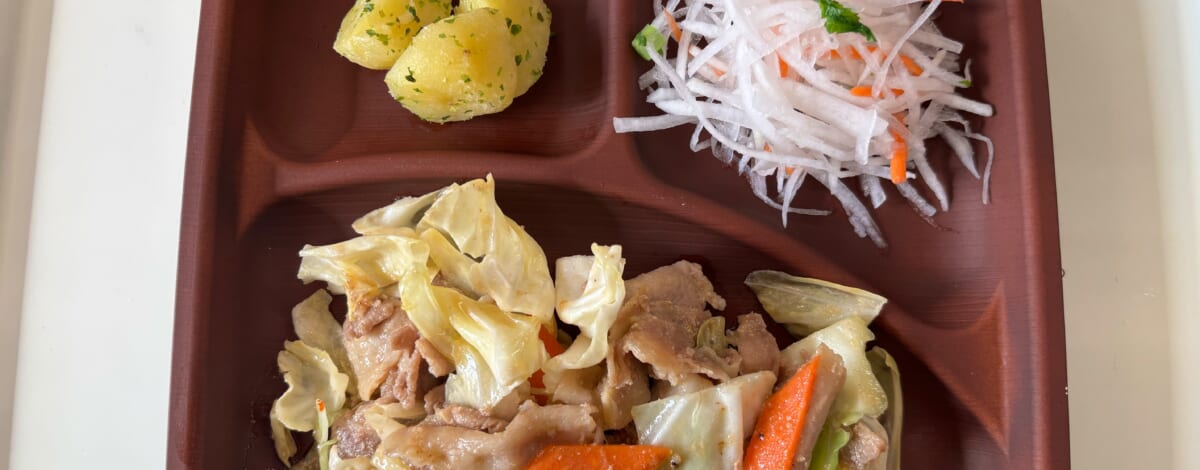 【親和の学生寮】今日の晩ごはん☆キャベツと豚肉のみそ炒め