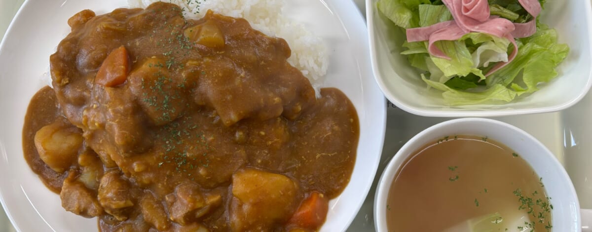 【親和の学生寮】今日の晩ごはん☆カレーライス