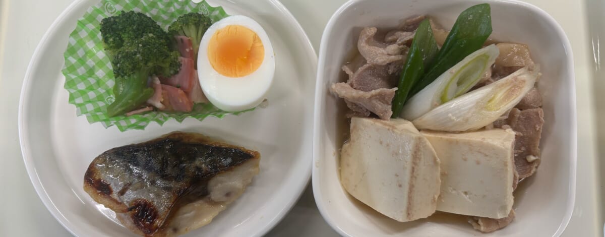 【親和の学生寮】今日の晩ごはん☆焼き魚と肉豆腐