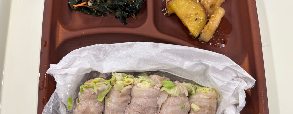 【親和の学生寮】今日の晩ごはん☆キャベツの肉巻き蒸し