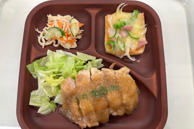 【親和の学生寮】今日の晩ごはん☆チキンの玉ねぎソース煮