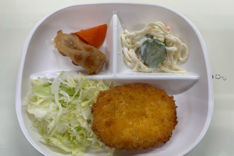 【親和の学生寮】今日の朝ごはん☆コロッケ