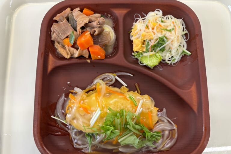 【親和の学生寮】今日の晩ごはん☆白身魚のあんかけ天ぷら