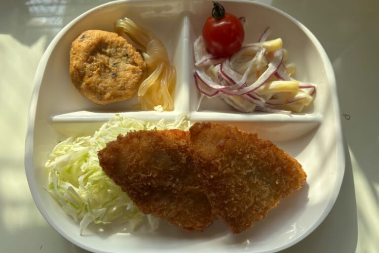 【親和の学生寮】今日の朝ごはん☆白身フライ