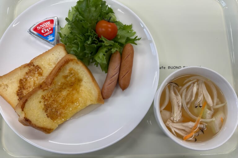 【親和の学生寮】今日の朝ごはん☆フレンチトースト