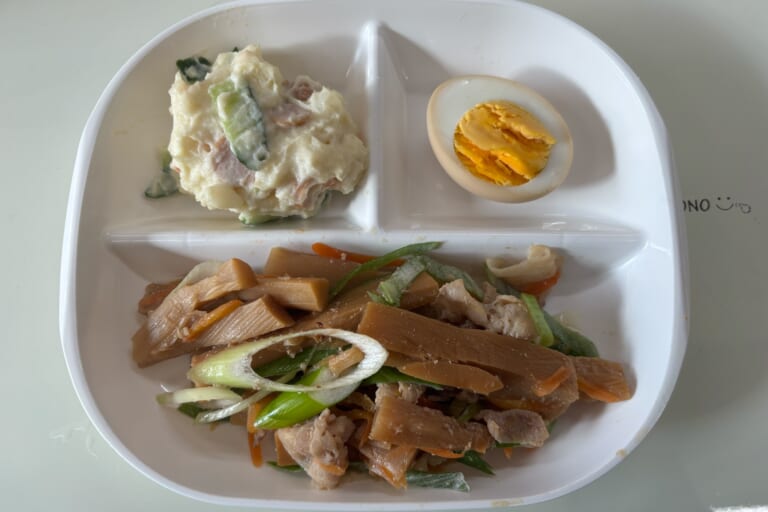 【親和の学生寮】今日の朝ごはん☆メンマのねぎ炒め