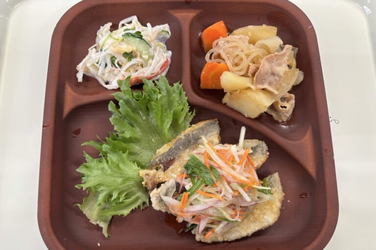 【親和の学生寮】今日の晩ごはん☆魚の南蛮漬け
