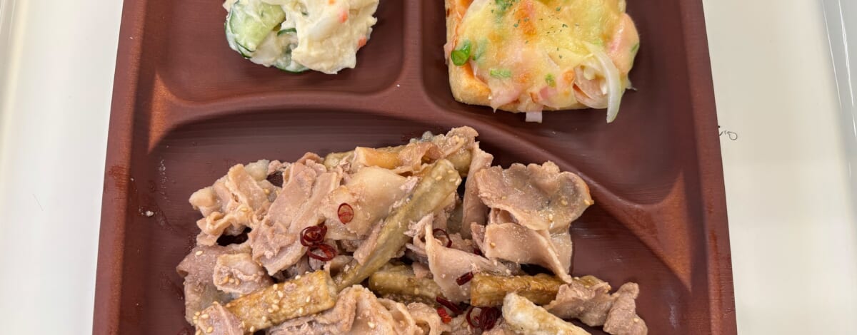 【親和の学生寮】今日の晩ごはん☆豚ごぼう甘辛炒め