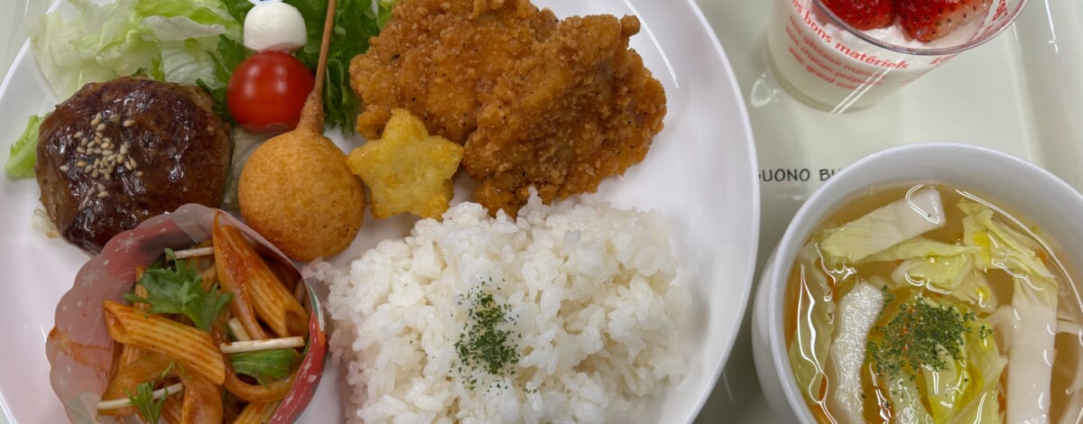 【親和の学生寮】今日の晩ごはん☆クリスマスプレート