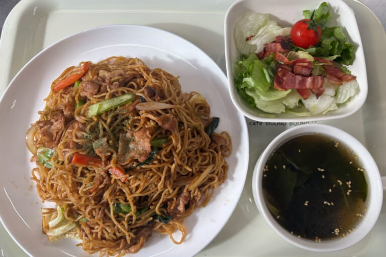 【親和の学生寮】今日の晩ごはん☆焼きそば