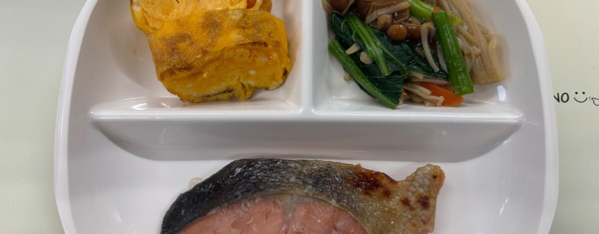 【親和の学生寮】今日の朝ごはん☆焼き魚と玉子焼き