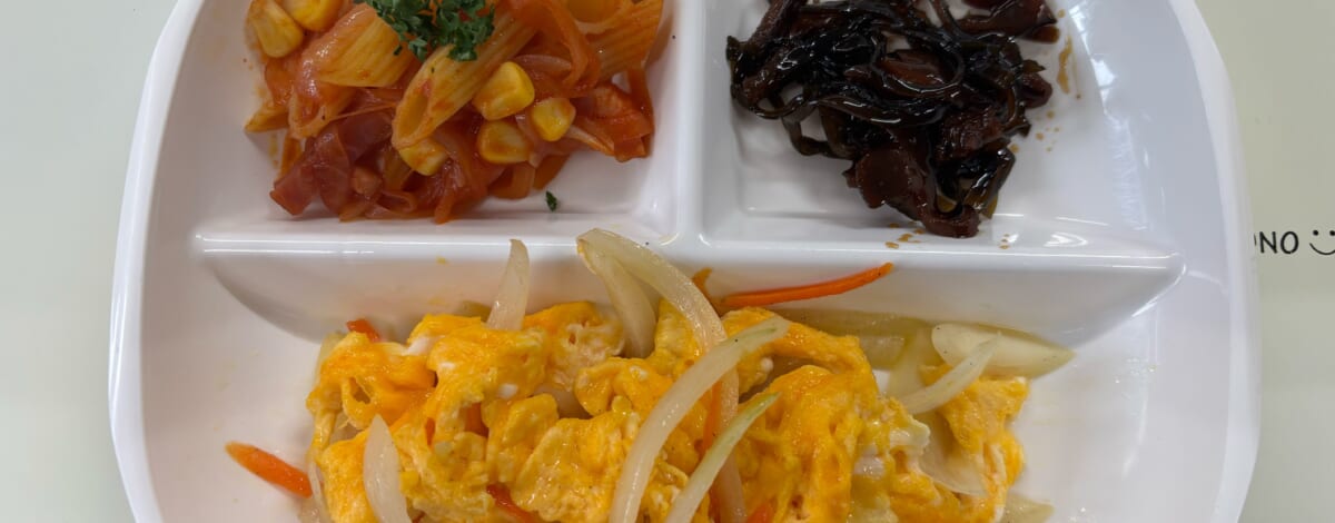 【親和の学生寮】今日の朝ごはん☆玉ねぎたまご炒め