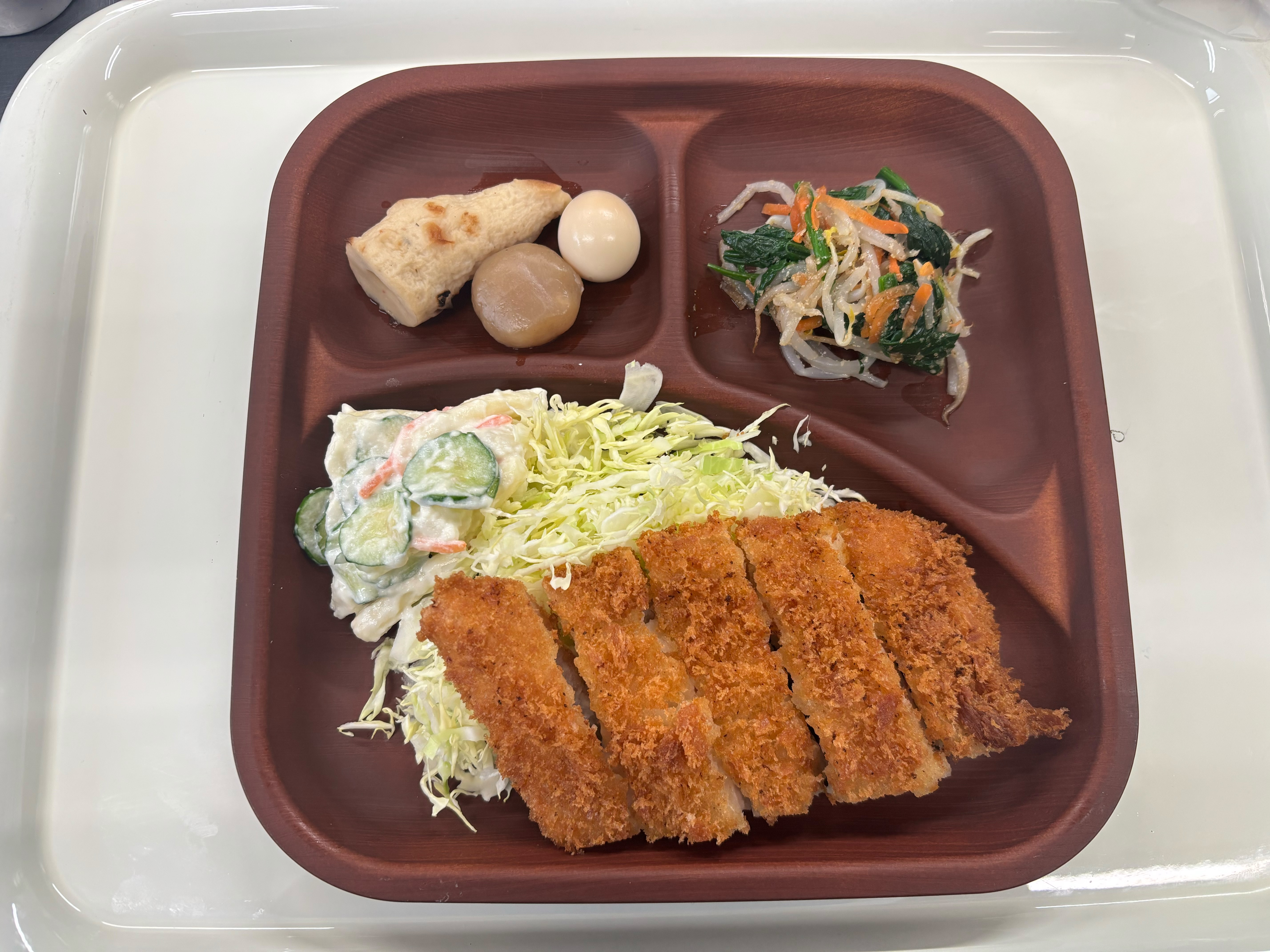 【親和の学生寮】今日の晩ごはん☆チキンカツ