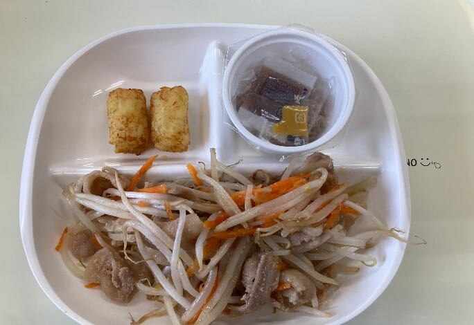 【親和の学生寮】今日の朝ごはん☆豚もやし