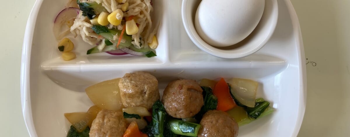 【親和の学生寮】今日の朝ごはん☆ミートボール炒め