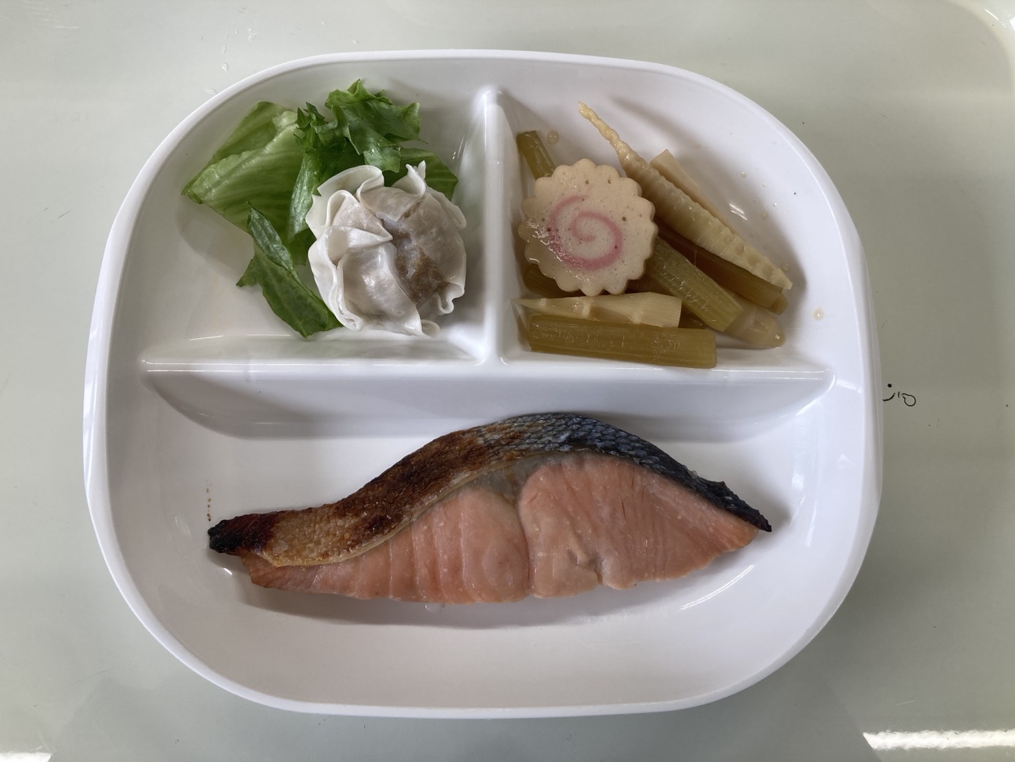 【親和の学生寮】今日の朝ごはん☆焼き魚と煮物