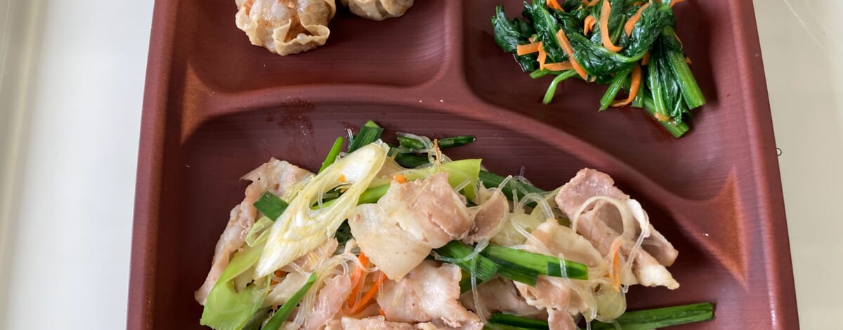 【親和の学生寮】今日の晩ごはん☆春雨ねぎ塩炒め