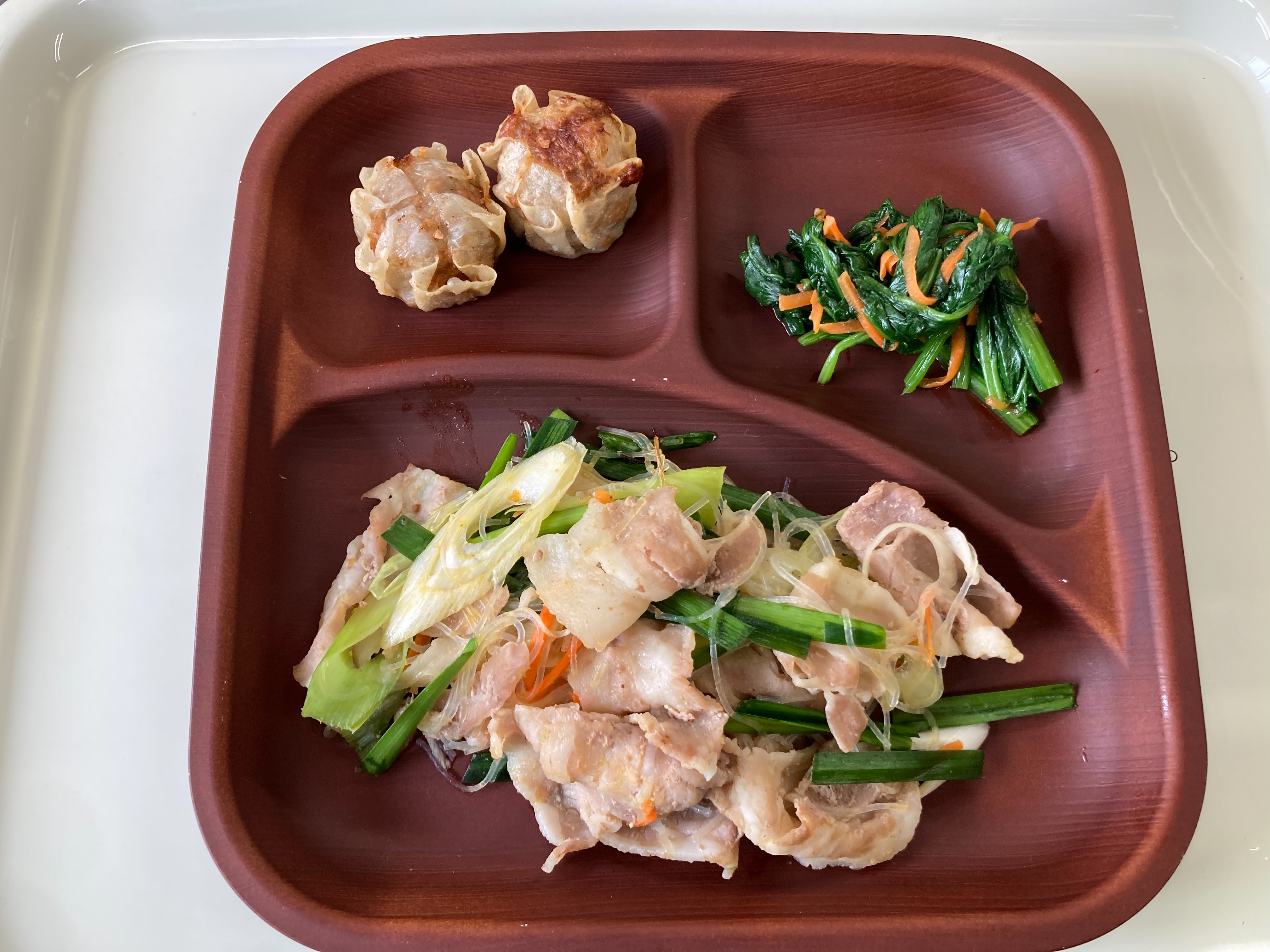 【親和の学生寮】今日の晩ごはん☆春雨ねぎ塩炒め